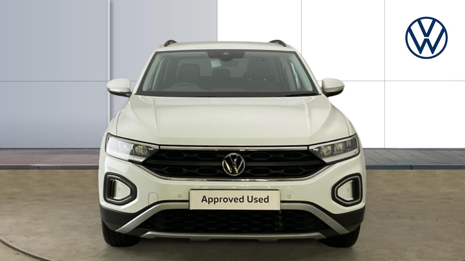 Used Volkswagen T-Roc 2023 for sale - 77652940: Photo 7