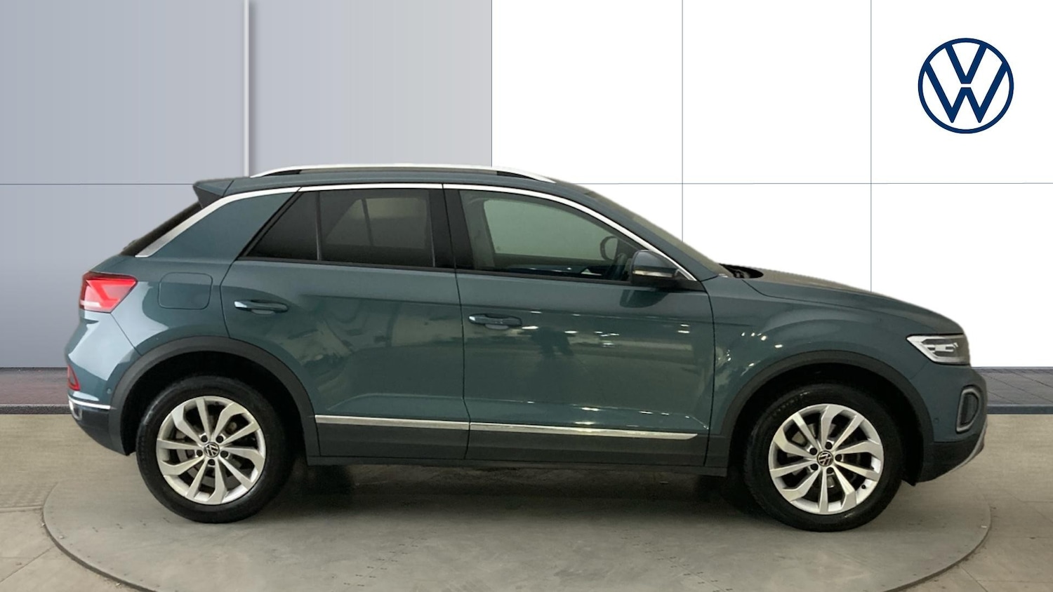 Used Volkswagen T-Roc 2022 for sale - 76181330: Photo 4
