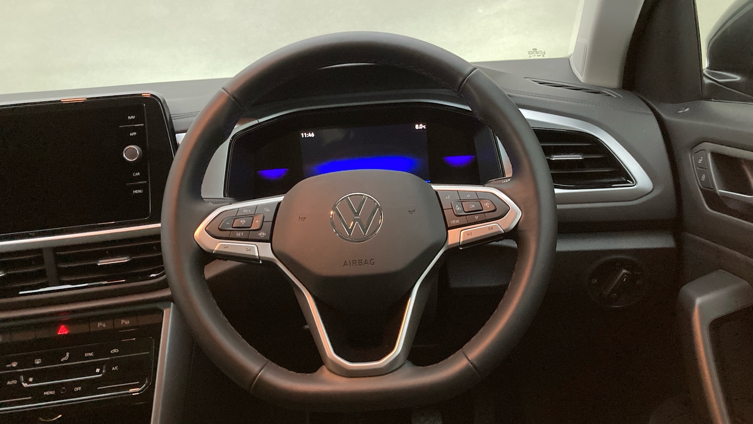 Used Volkswagen T-Roc 2025 for sale - 76984612: Photo 10