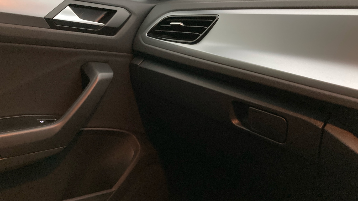 Used Volkswagen T-Roc 2025 for sale - 76984612: Photo 34