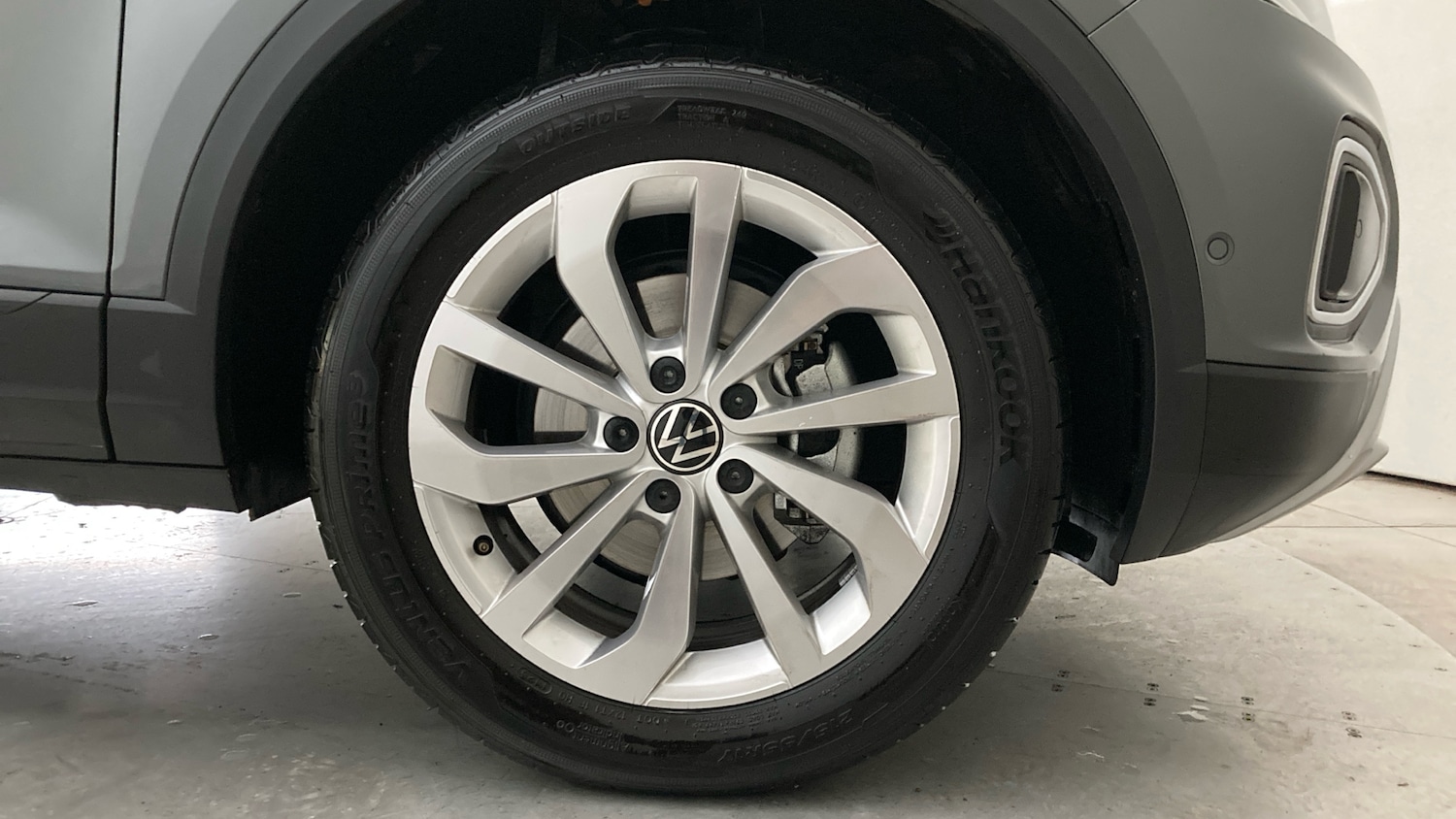 Used Volkswagen T-Roc 2025 for sale - 76984612: Photo 5