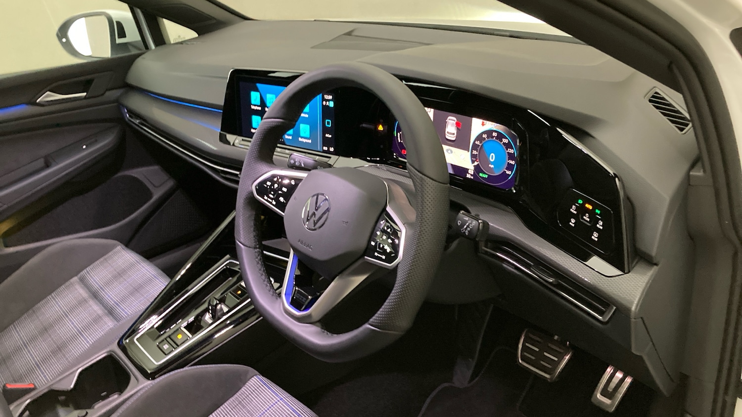 Used Volkswagen Golf 2025 for sale - 76490349: Photo 6