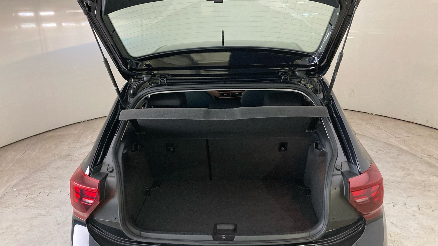 Used Volkswagen Polo 2022 for sale - 77998214: Photo 20