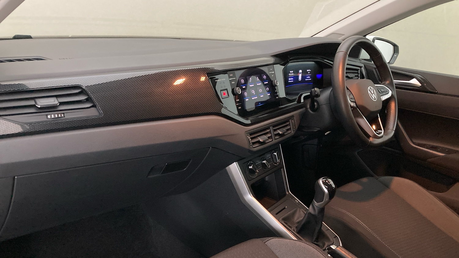 Used Volkswagen Polo 2023 for sale - 77222861: Photo 2