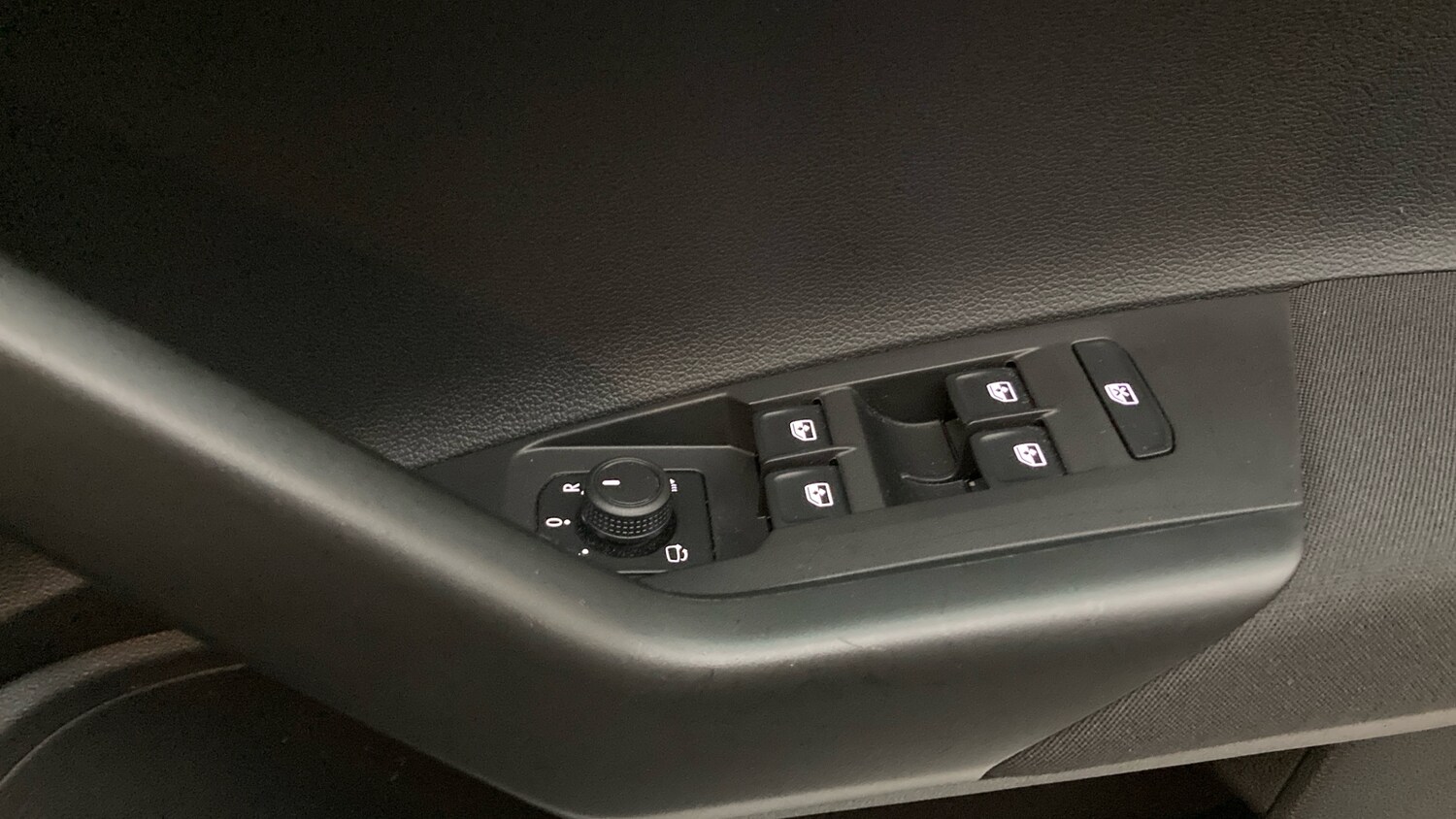 Used Volkswagen Polo 2023 for sale - 77906225: Photo 30