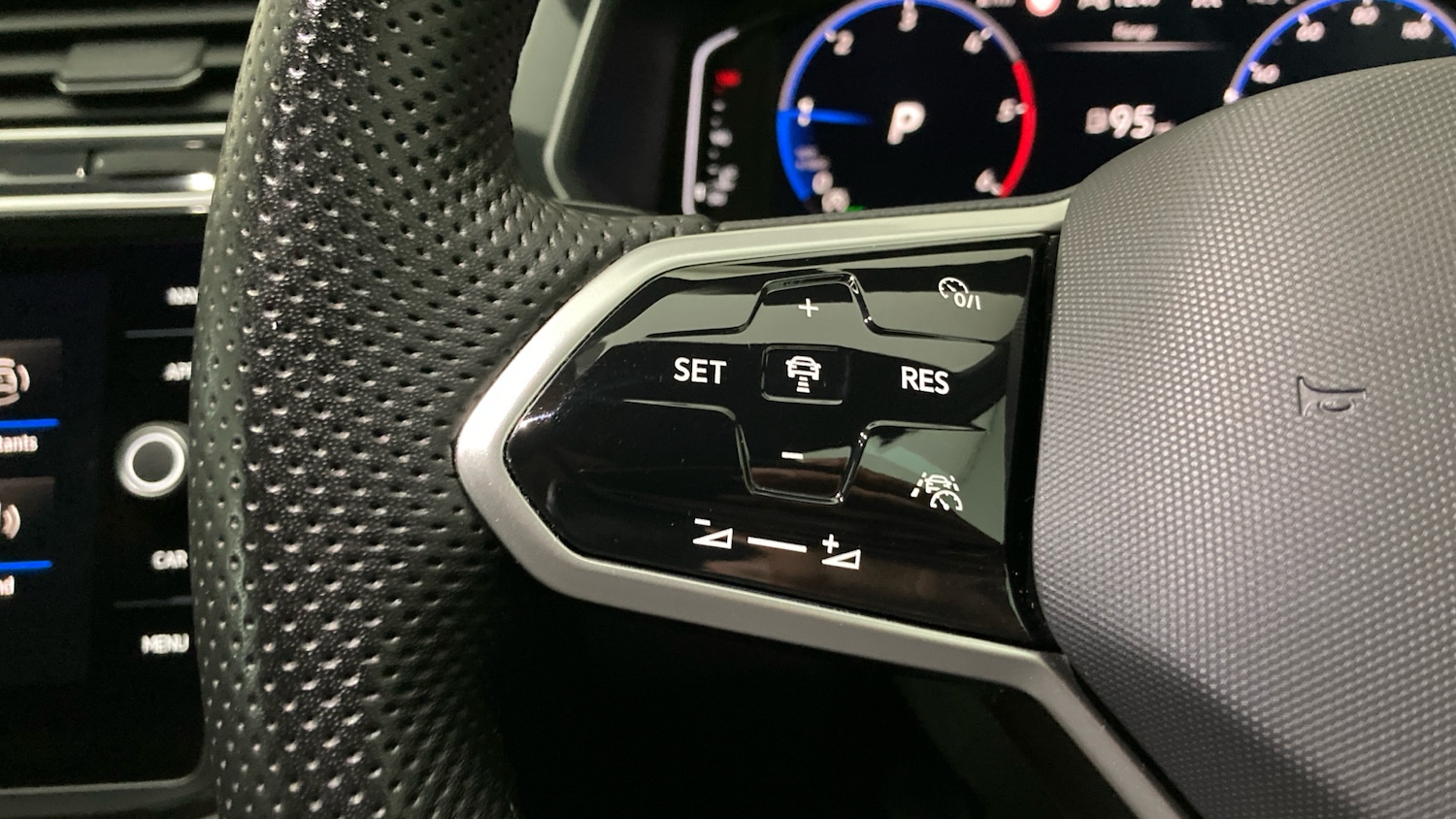 Used Volkswagen Tiguan 2023 for sale - 78179493: Photo 17