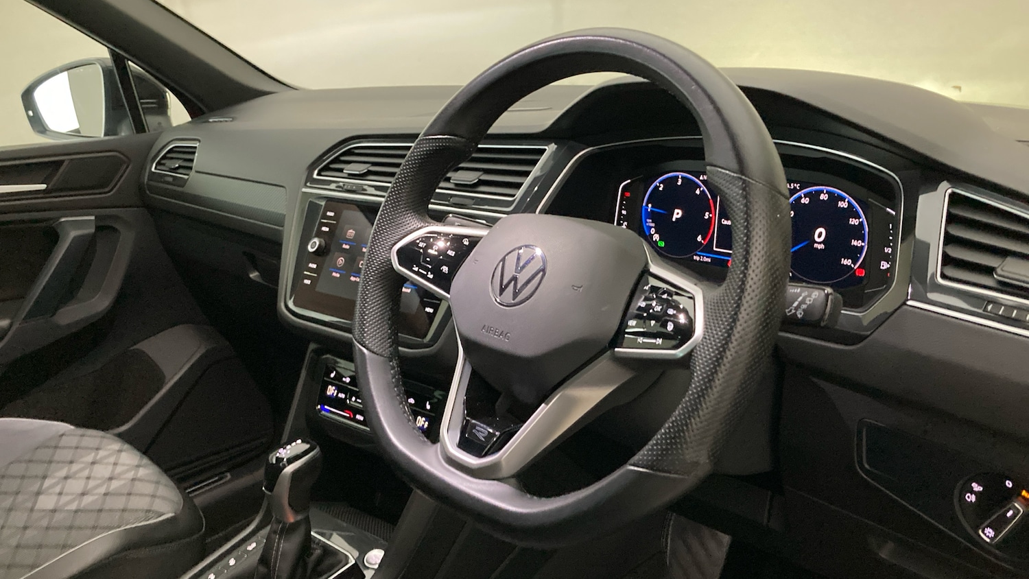 Used Volkswagen Tiguan 2023 for sale - 78179493: Photo 6