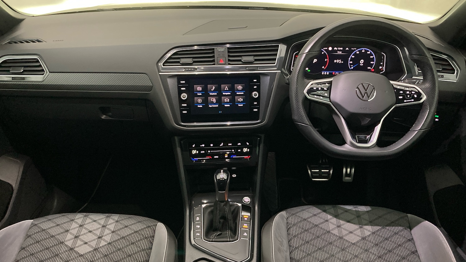 Used Volkswagen Tiguan 2023 for sale - 78179493: Photo 9