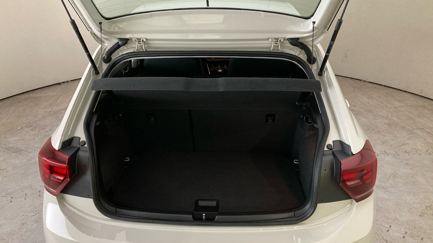 Used Volkswagen Polo 2023 for sale - 77653505: Photo 20