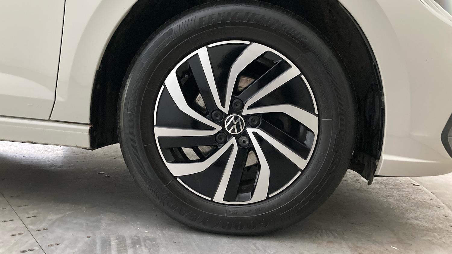 Used Volkswagen Polo 2023 for sale - 77653505: Photo 5