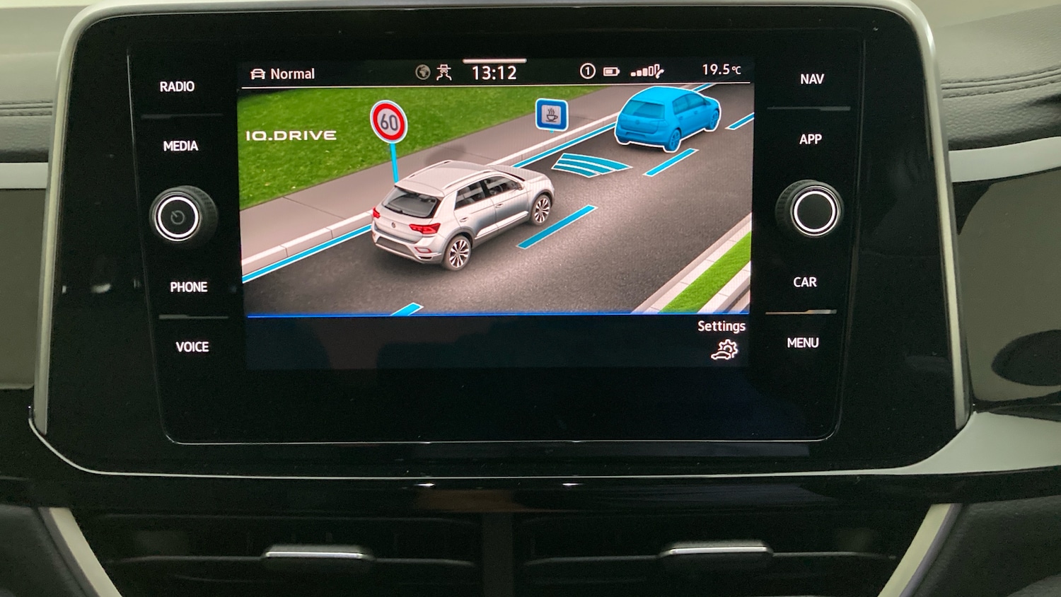 Used Volkswagen T-Roc 2025 for sale - 76063681: Photo 27