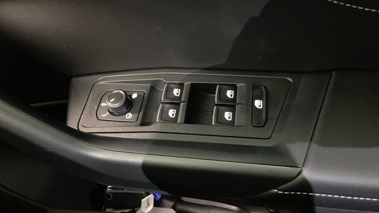 Used Volkswagen T-Roc 2025 for sale - 76063681: Photo 30