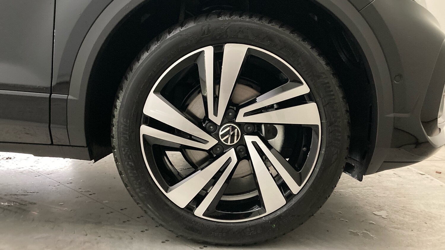Used Volkswagen T-Roc 2025 for sale - 76063681: Photo 5