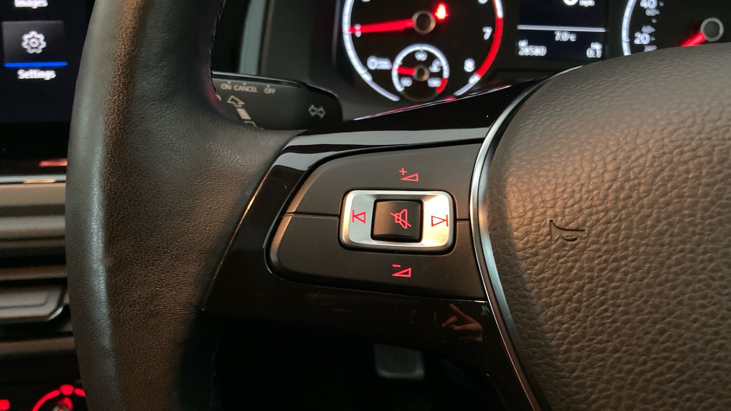 Used Volkswagen Polo 2018 for sale - 76637561: Photo 17