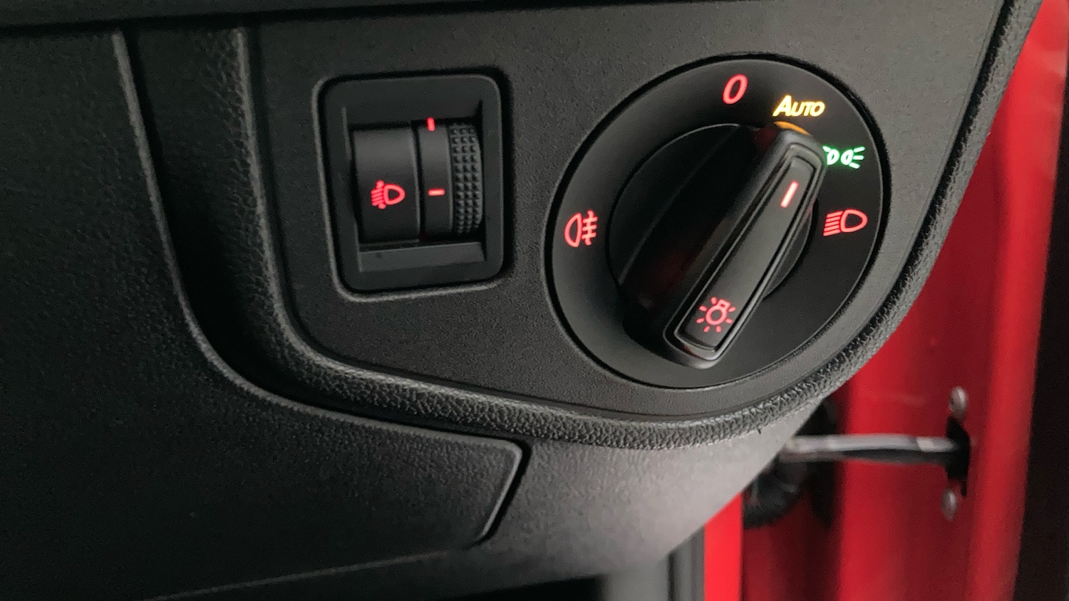 Used Volkswagen Polo 2018 for sale - 76637561: Photo 28