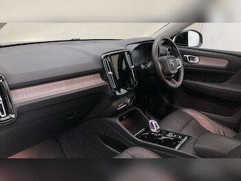 Used Volvo XC40 2021 for sale - 77035725: Photo