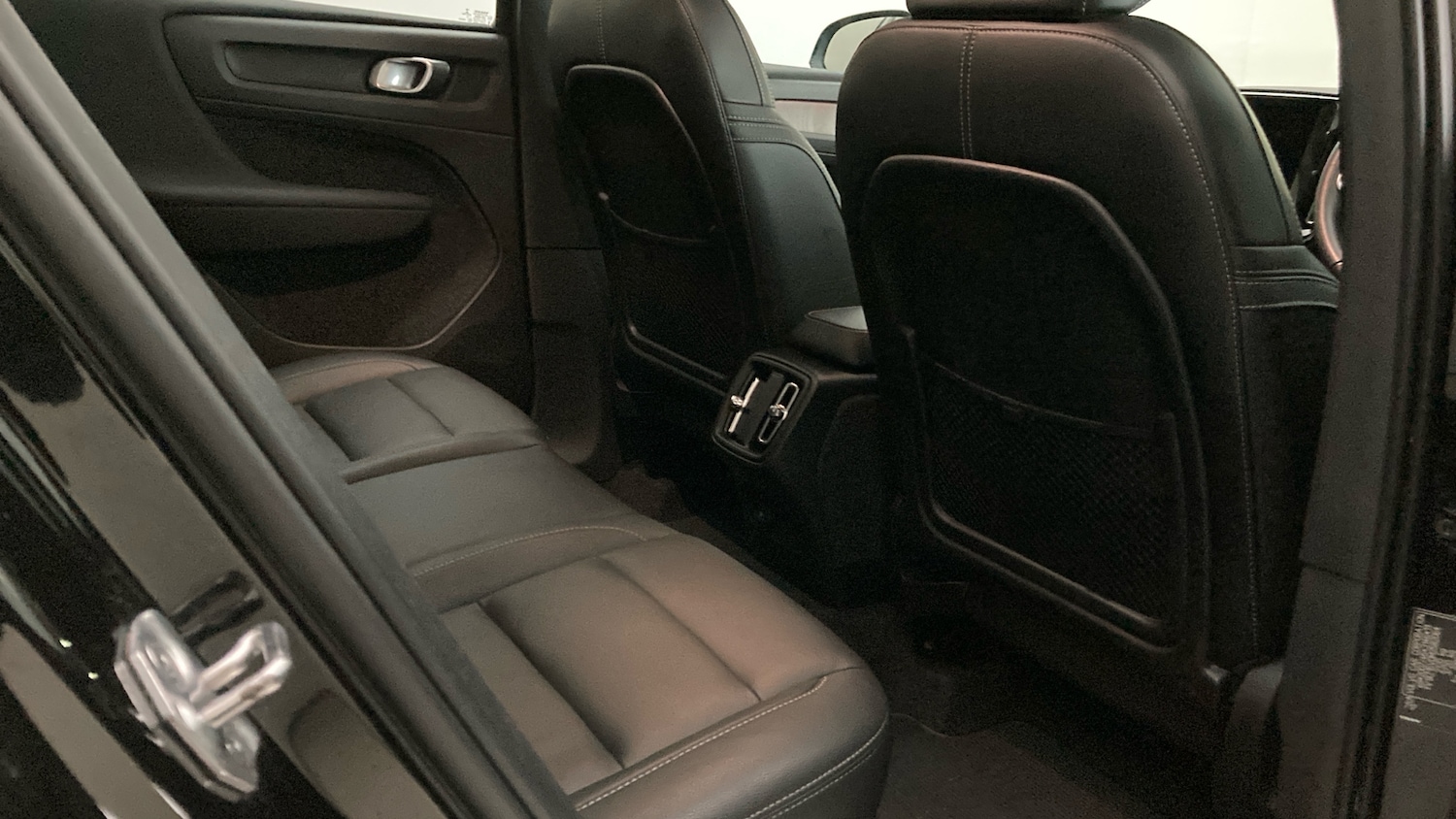 Used Volvo XC40 2021 for sale - 77035725: Photo 33