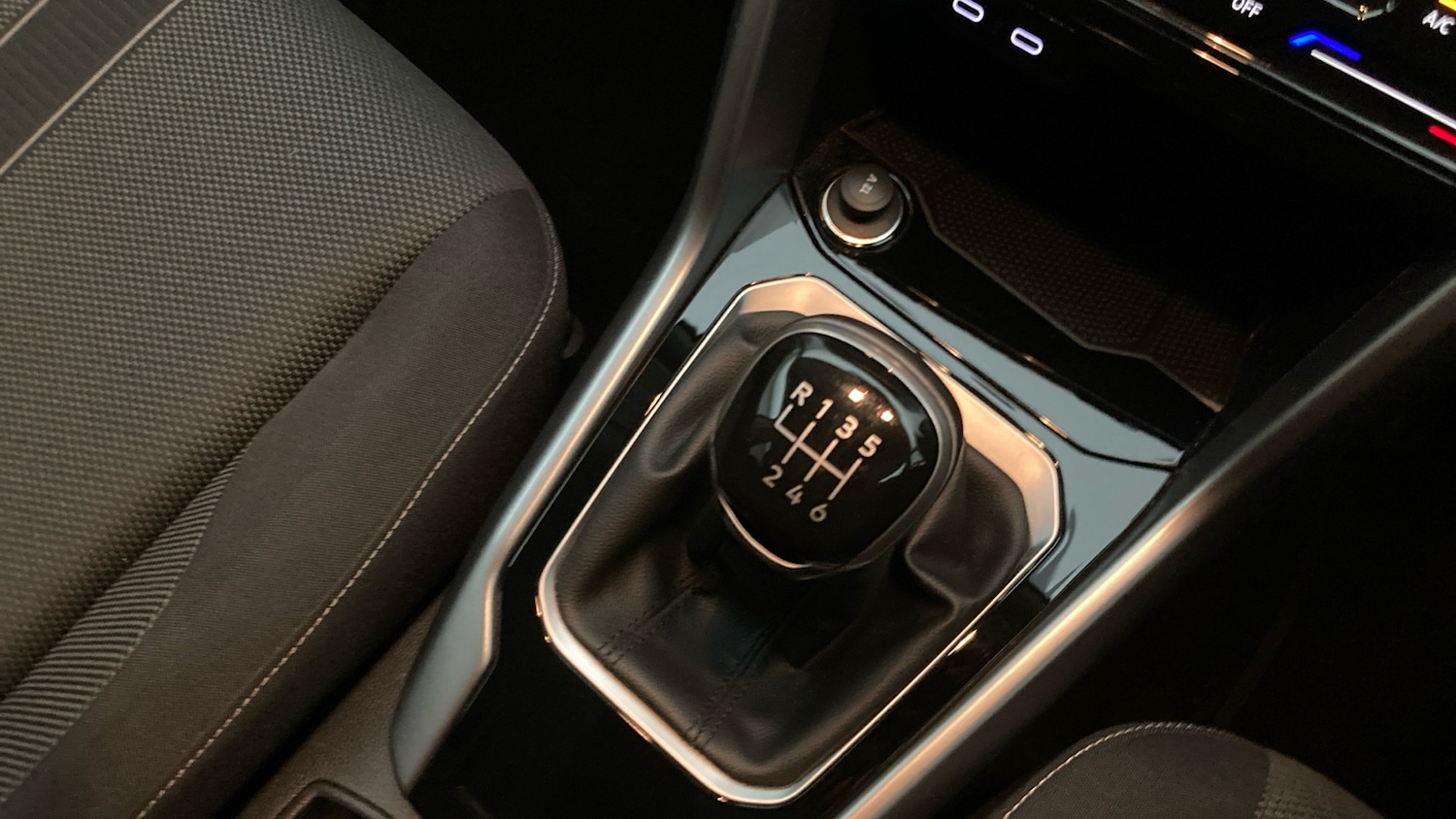 Used Volkswagen T-Roc 2022 for sale - 76892862: Photo 14