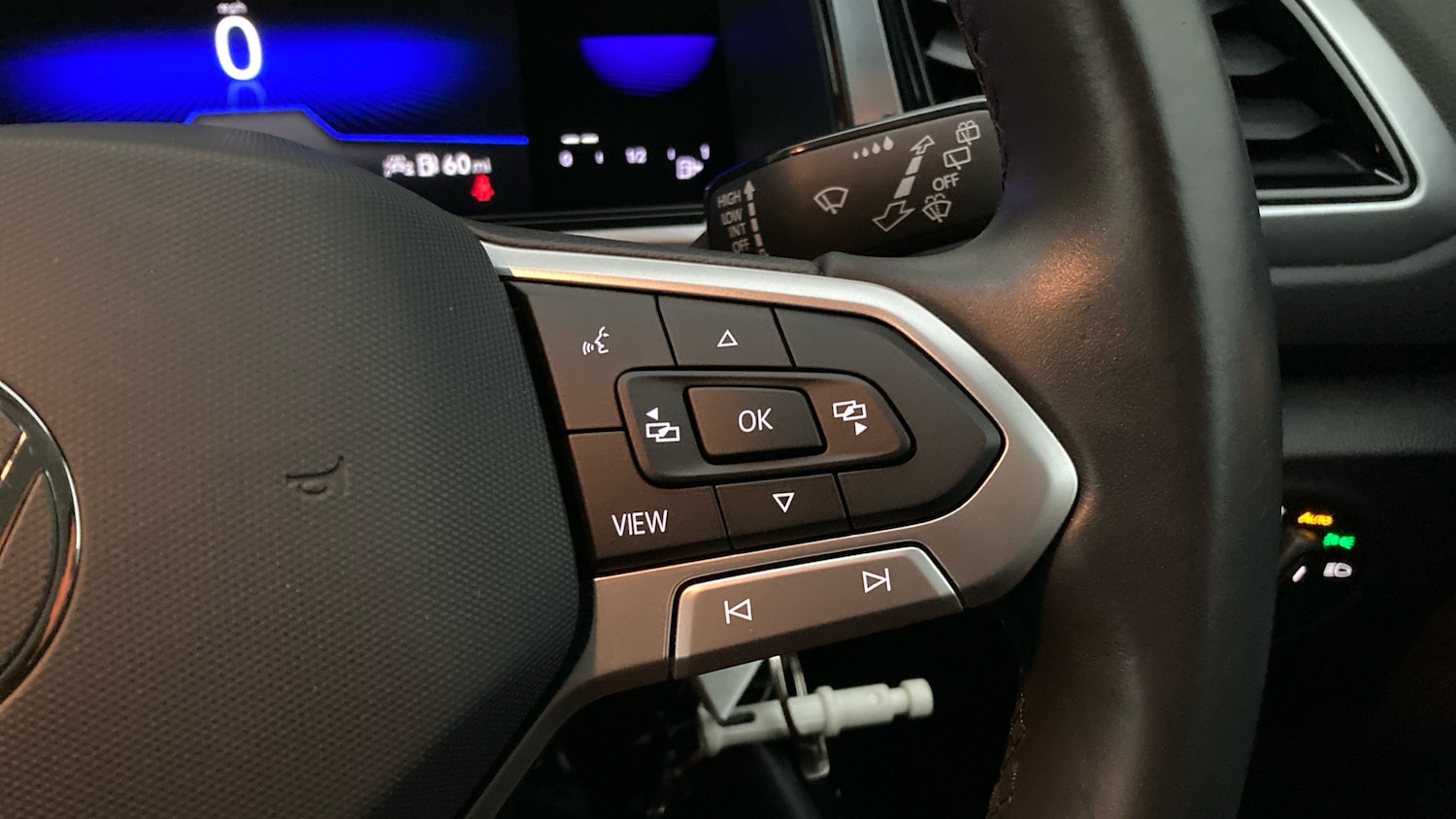 Used Volkswagen T-Roc 2022 for sale - 76892862: Photo 18