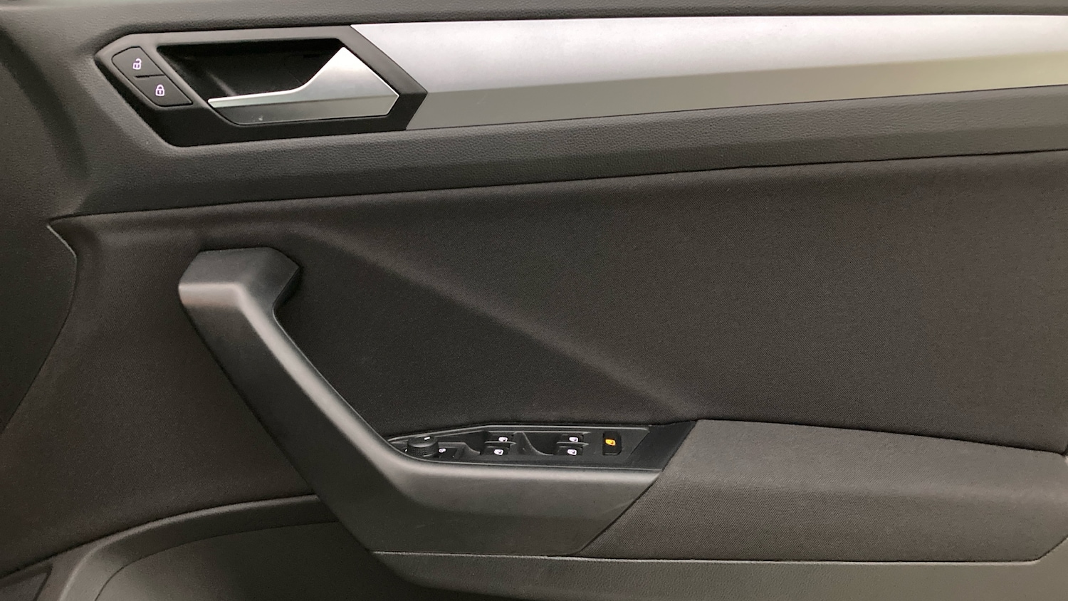 Used Volkswagen T-Roc 2022 for sale - 76892862: Photo 19