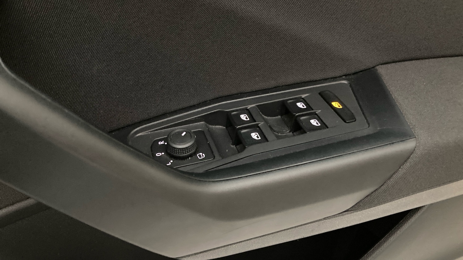 Used Volkswagen T-Roc 2022 for sale - 76892862: Photo 31