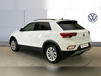 Used Volkswagen T-Roc 2022 for sale - 76892862: Photo