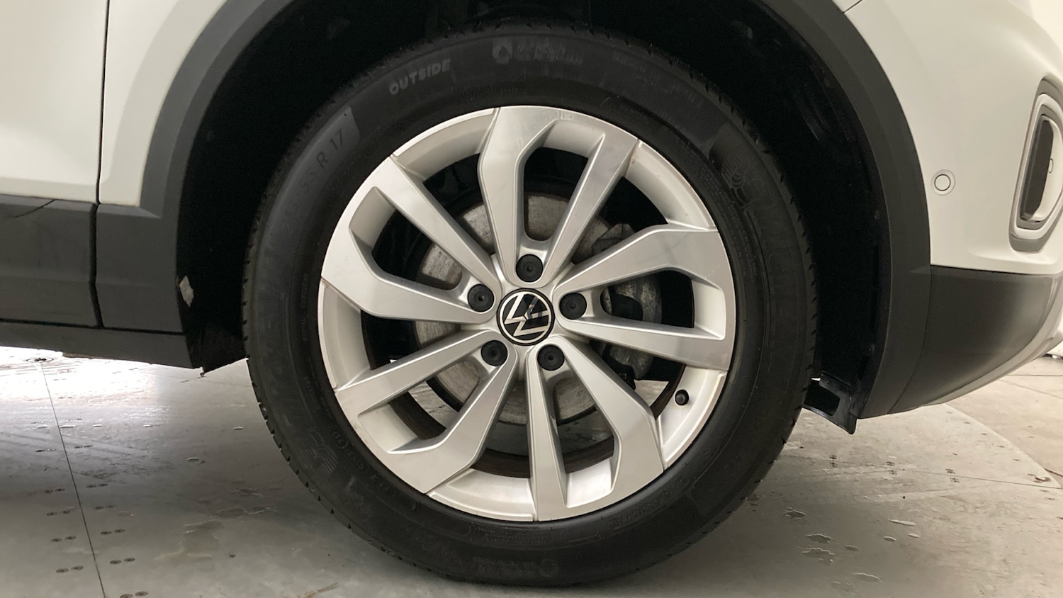 Used Volkswagen T-Roc 2022 for sale - 76892862: Photo 5