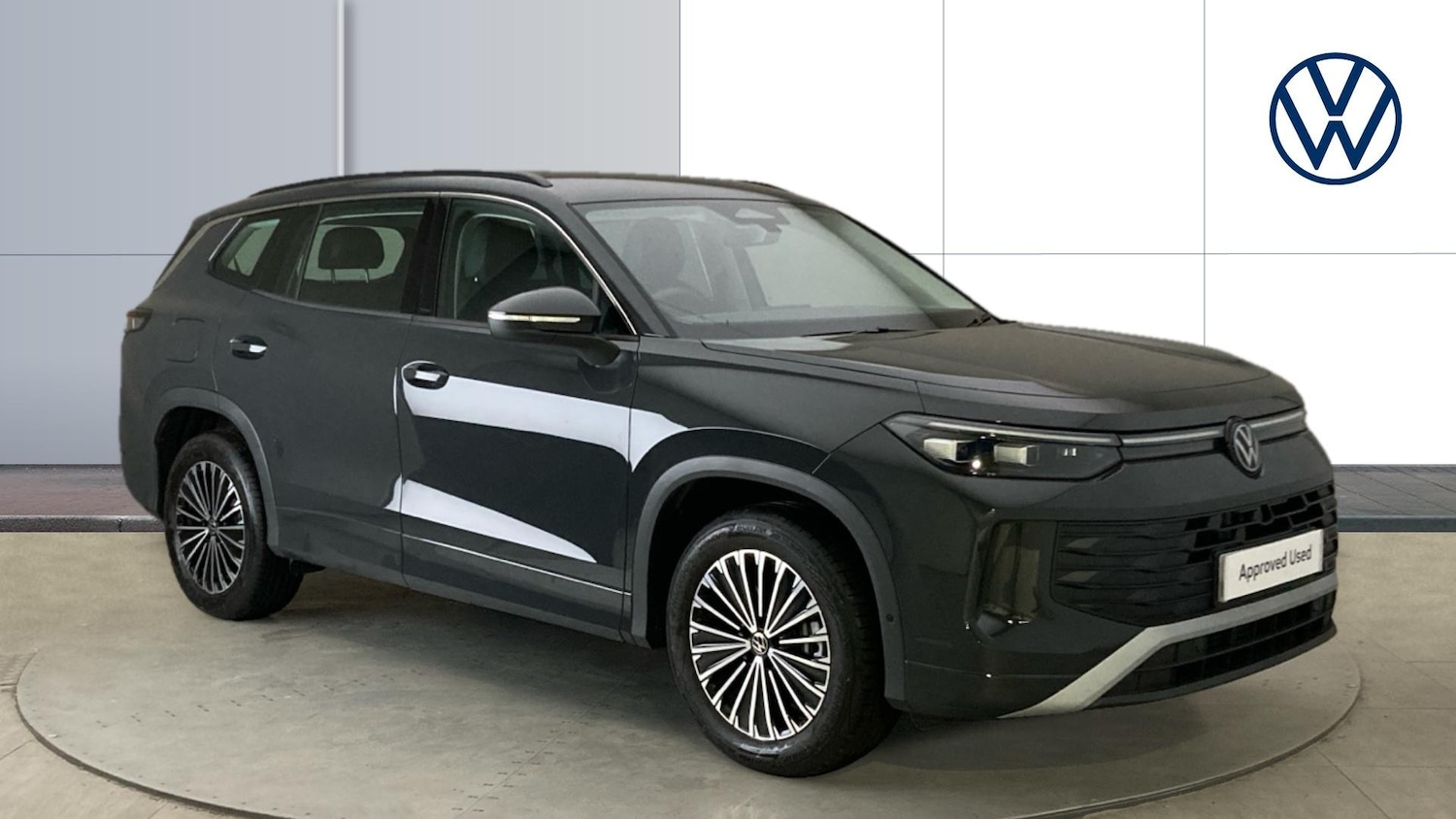 Used Volkswagen Touran 2025 for sale - 76545237: Photo 1