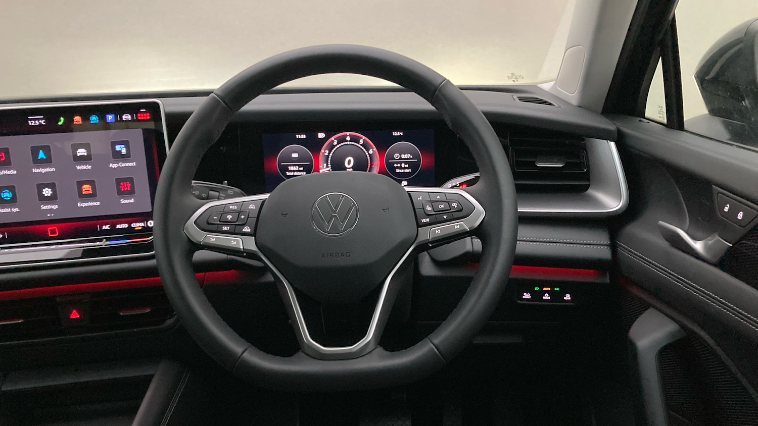 Used Volkswagen Touran 2025 for sale - 76545237: Photo 10