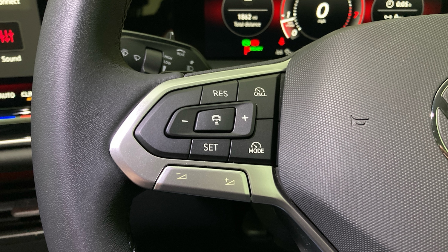 Used Volkswagen Touran 2025 for sale - 76545237: Photo 17