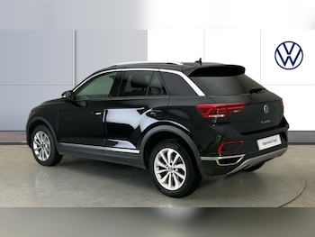 Used Volkswagen T-Roc 2022 for sale - 75931803: Photo