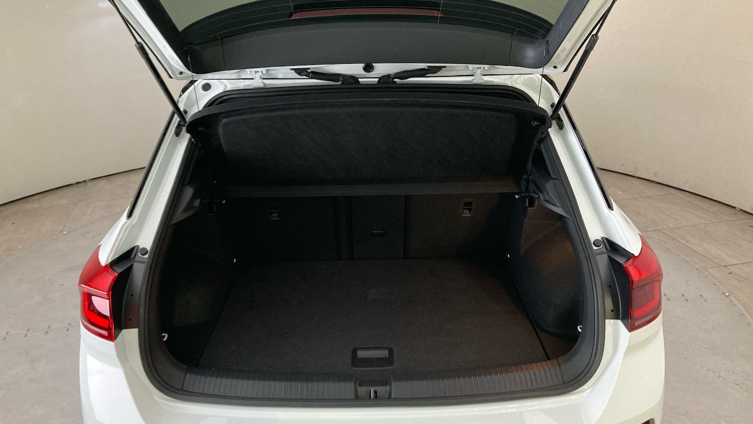 Used Volkswagen T-Roc 2025 for sale - 76127096: Photo 20
