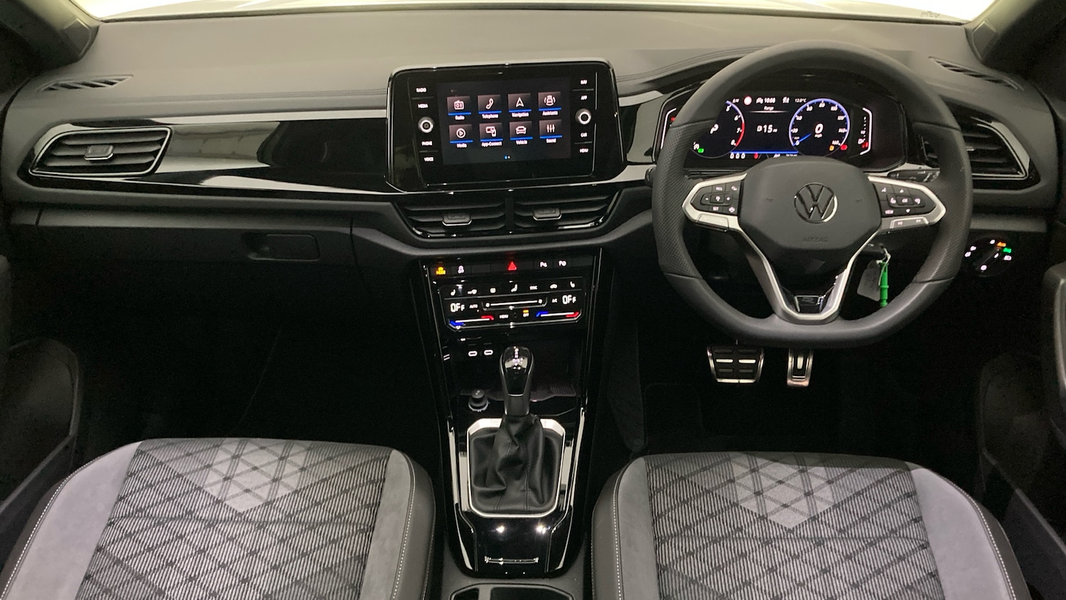 Used Volkswagen T-Roc 2025 for sale - 76127096: Photo 9