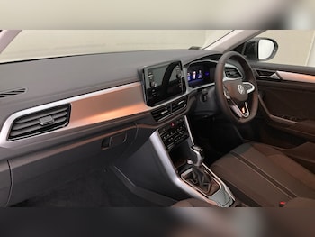 Used Volkswagen T-Roc 2025 for sale - 75546590: Photo