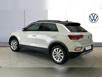 Used Volkswagen T-Roc 2025 for sale - 75546590: Photo
