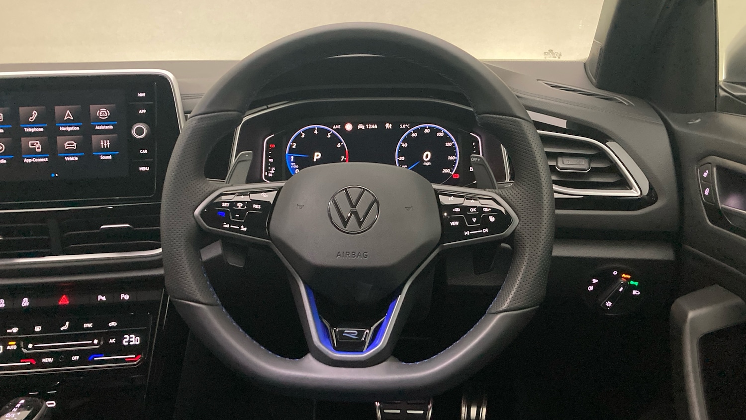 Used Volkswagen T-Roc 2025 for sale - 77381492: Photo 10