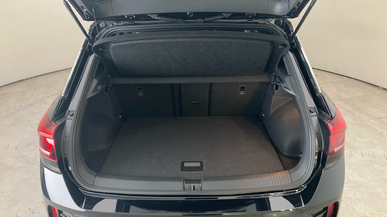 Used Volkswagen T-Roc 2025 for sale - 77381492: Photo 20