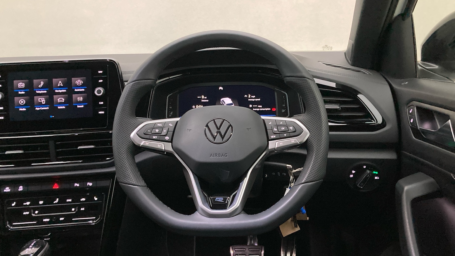 Used Volkswagen T-Roc 2025 for sale - 76884746: Photo 10