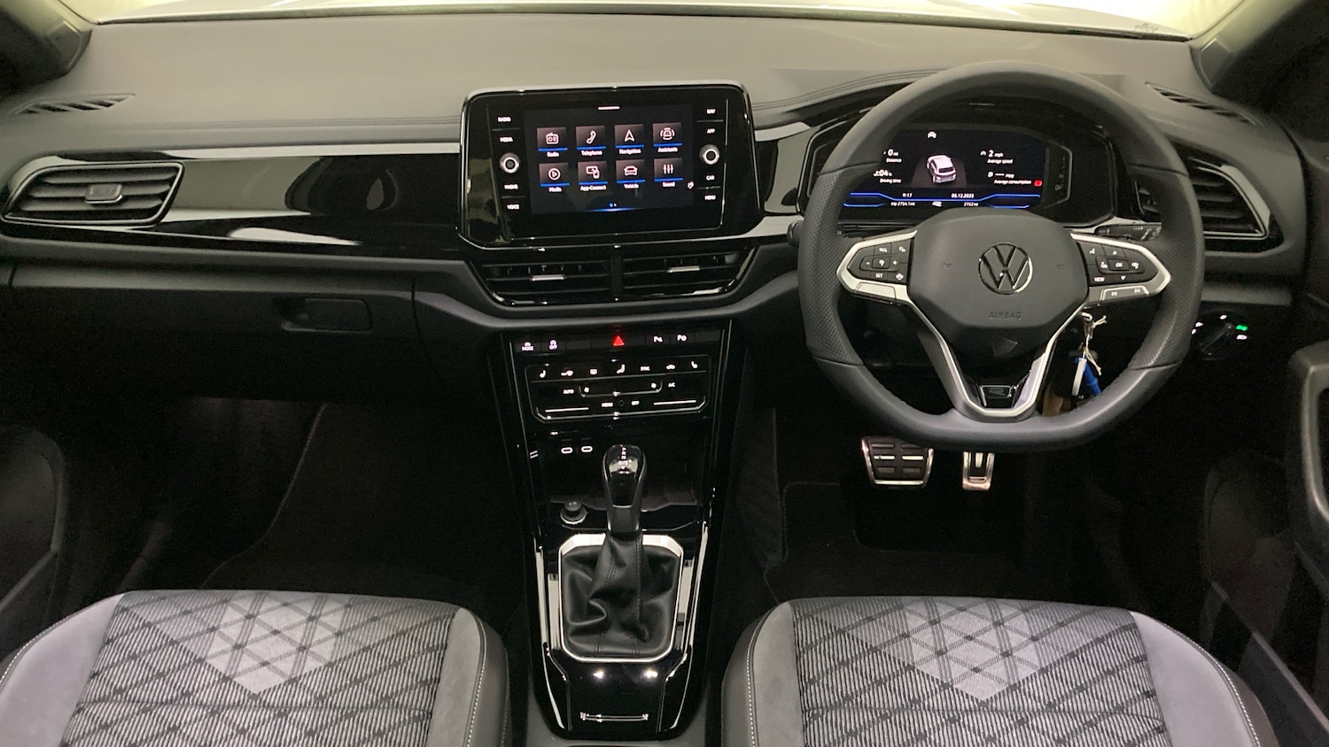 Used Volkswagen T-Roc 2025 for sale - 76884746: Photo 9