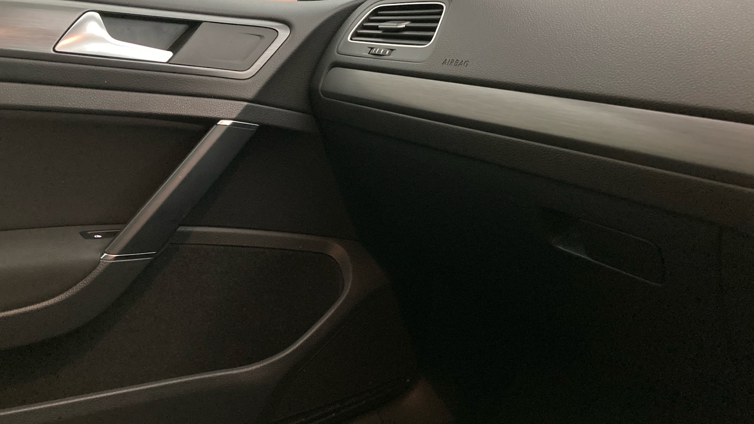 Used Volkswagen Golf 2019 for sale - 76079649: Photo 33
