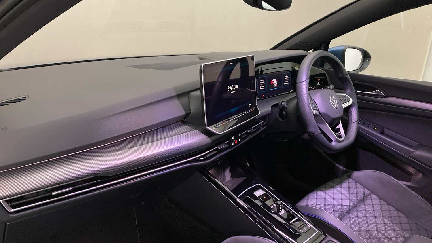 Used Volkswagen Golf 2025 for sale - 77490584: Photo 2
