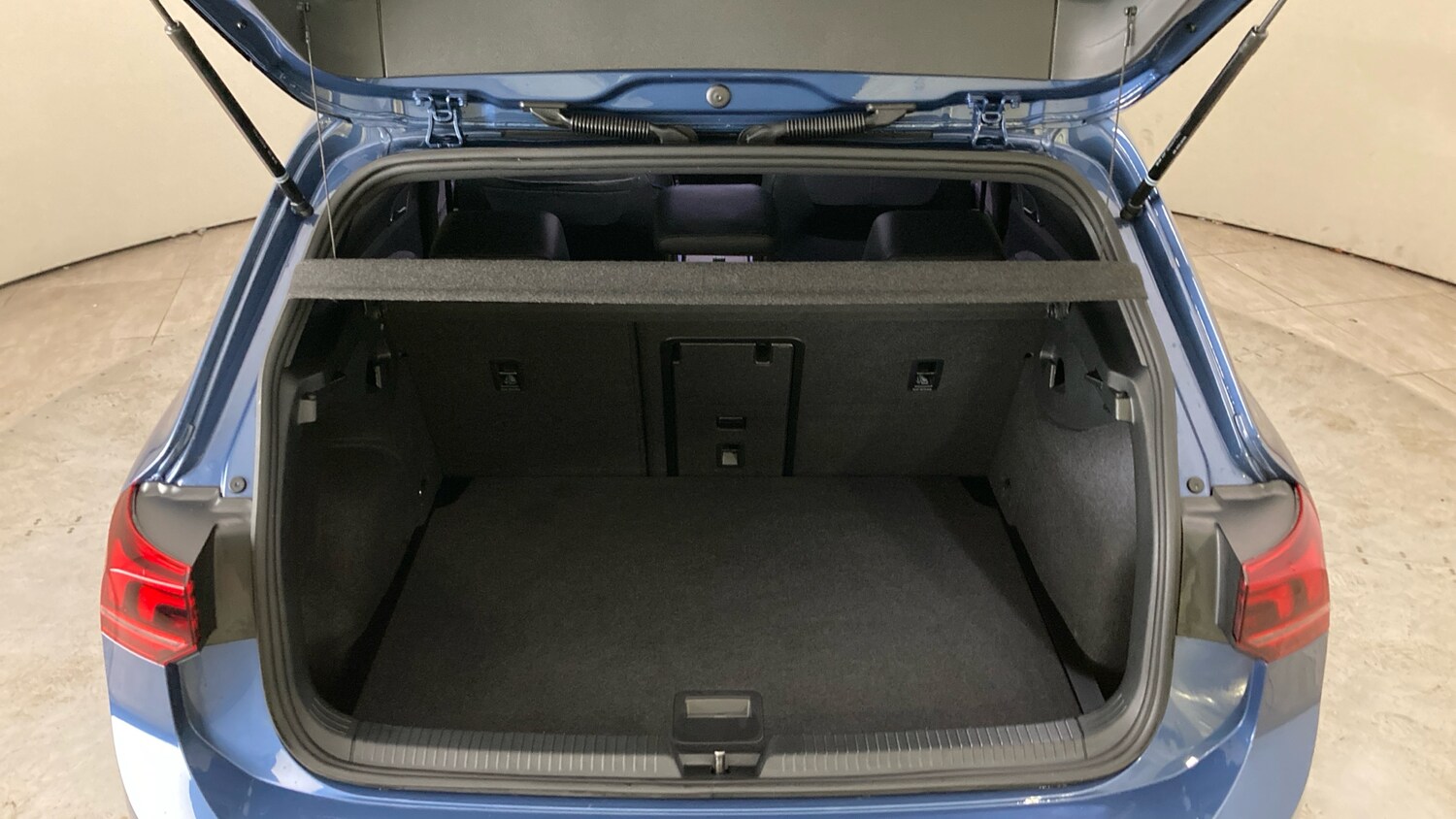 Used Volkswagen Golf 2025 for sale - 77490584: Photo 20