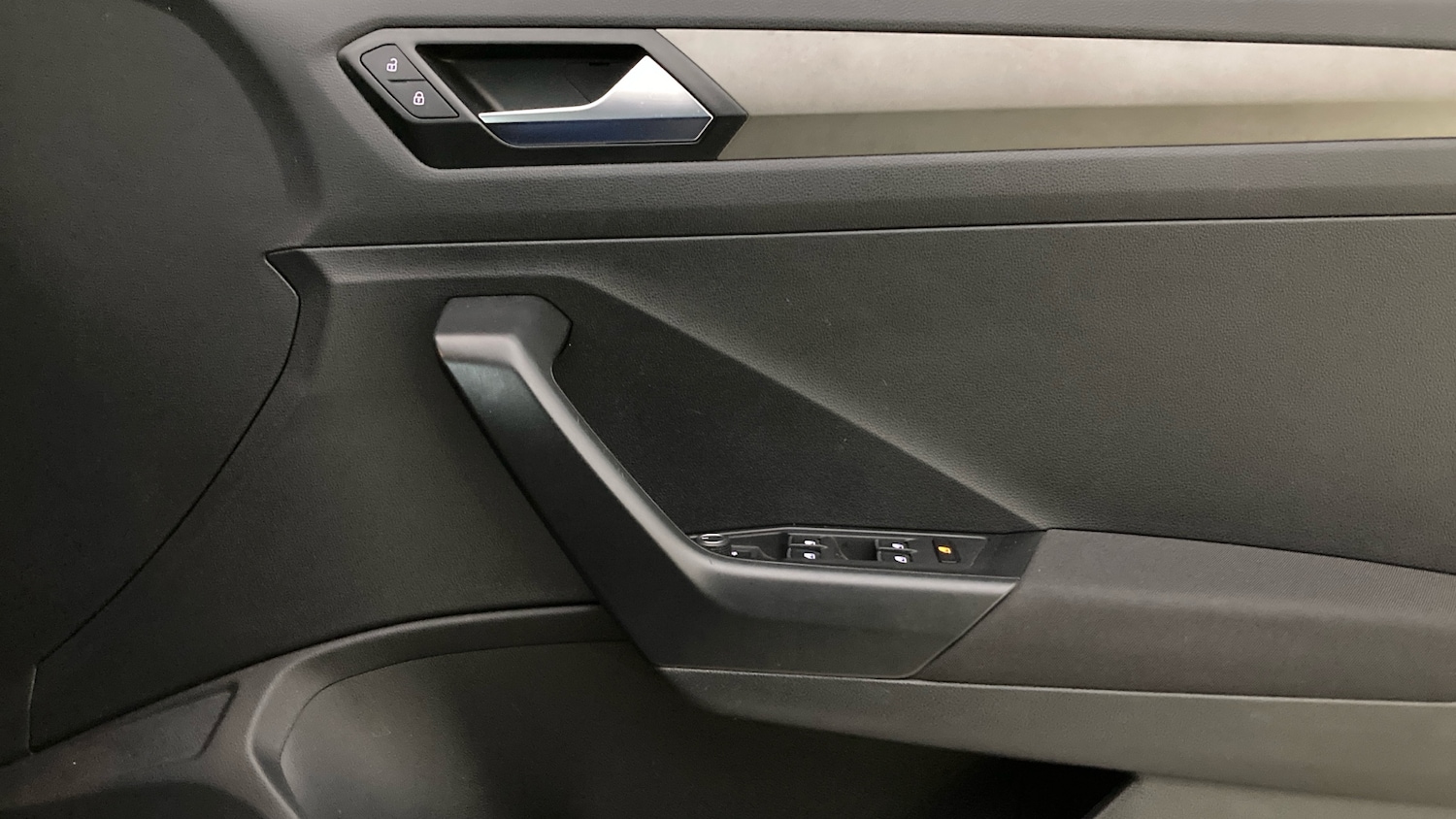 Used Volkswagen T-Roc 2020 for sale - 78078019: Photo 19