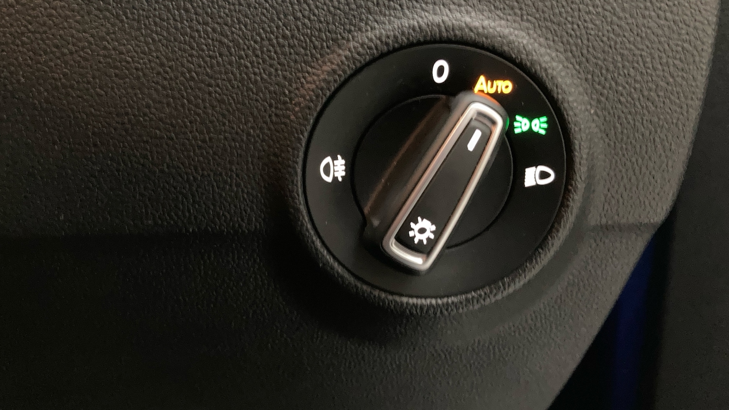 Used Volkswagen T-Roc 2020 for sale - 78078019: Photo 28