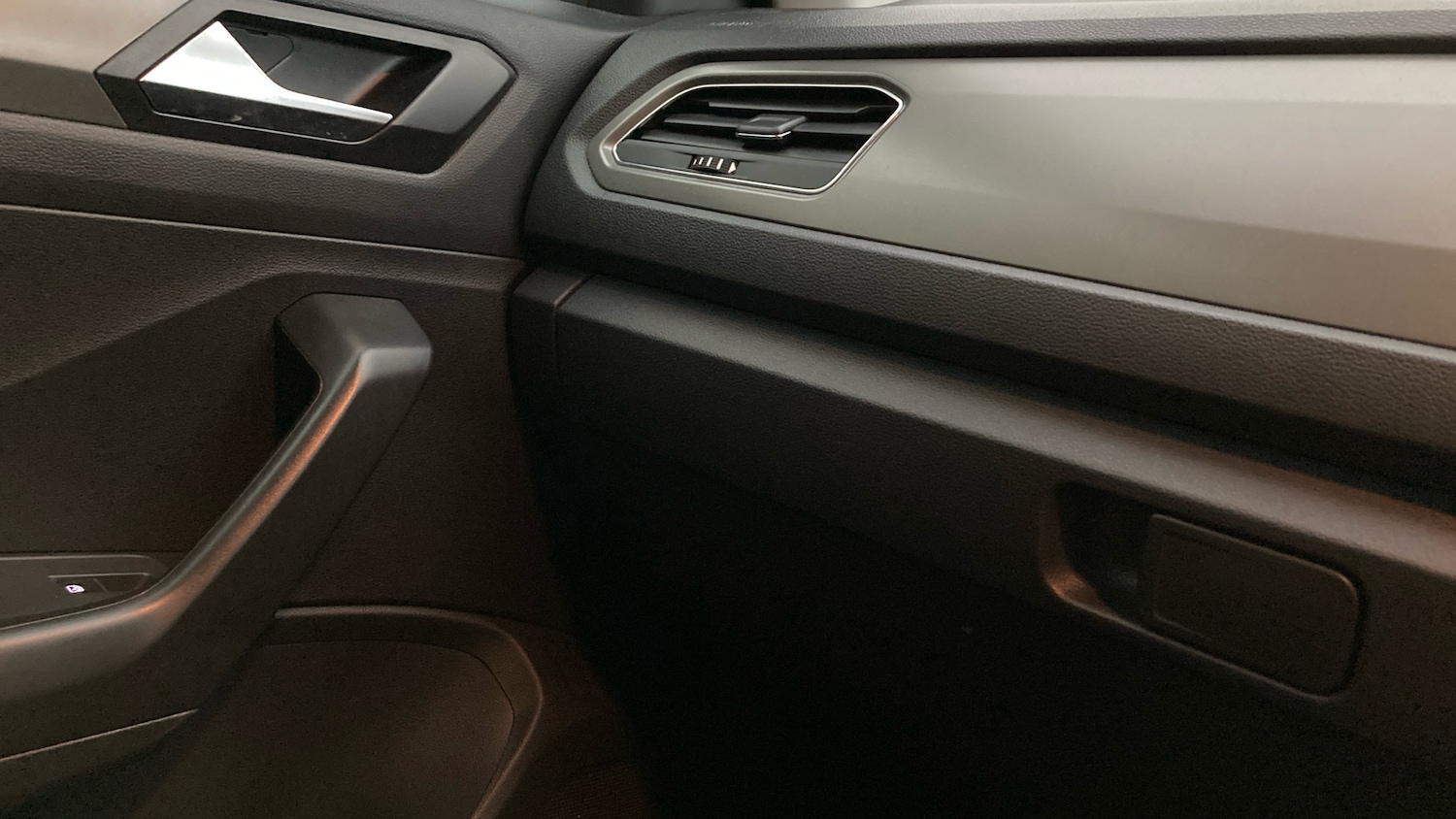 Used Volkswagen T-Roc 2020 for sale - 78078019: Photo 30