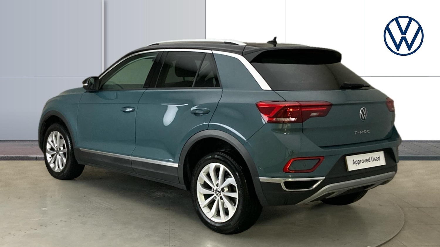 Used Volkswagen T-Roc 2023 for sale - 76879236: Photo 3