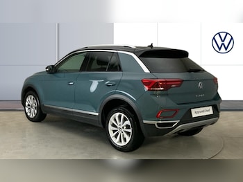 Used Volkswagen T-Roc 2023 for sale - 76879236: Photo