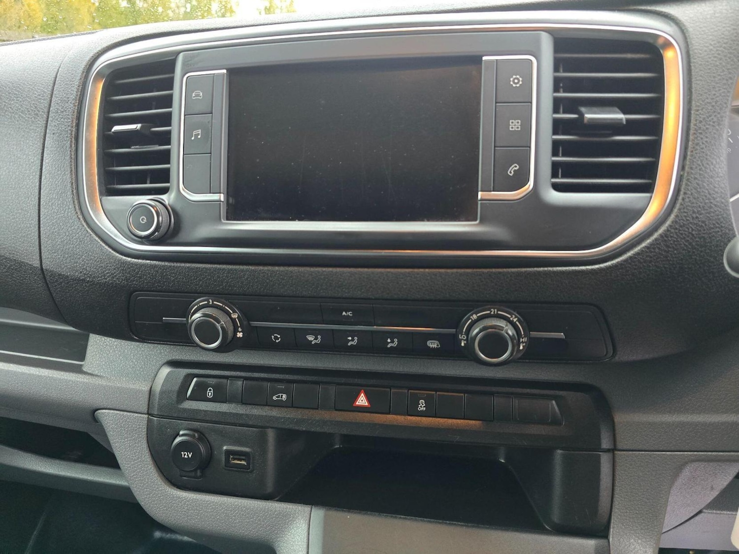 Used Peugeot Expert 2019 for sale - 76326470: Photo 31