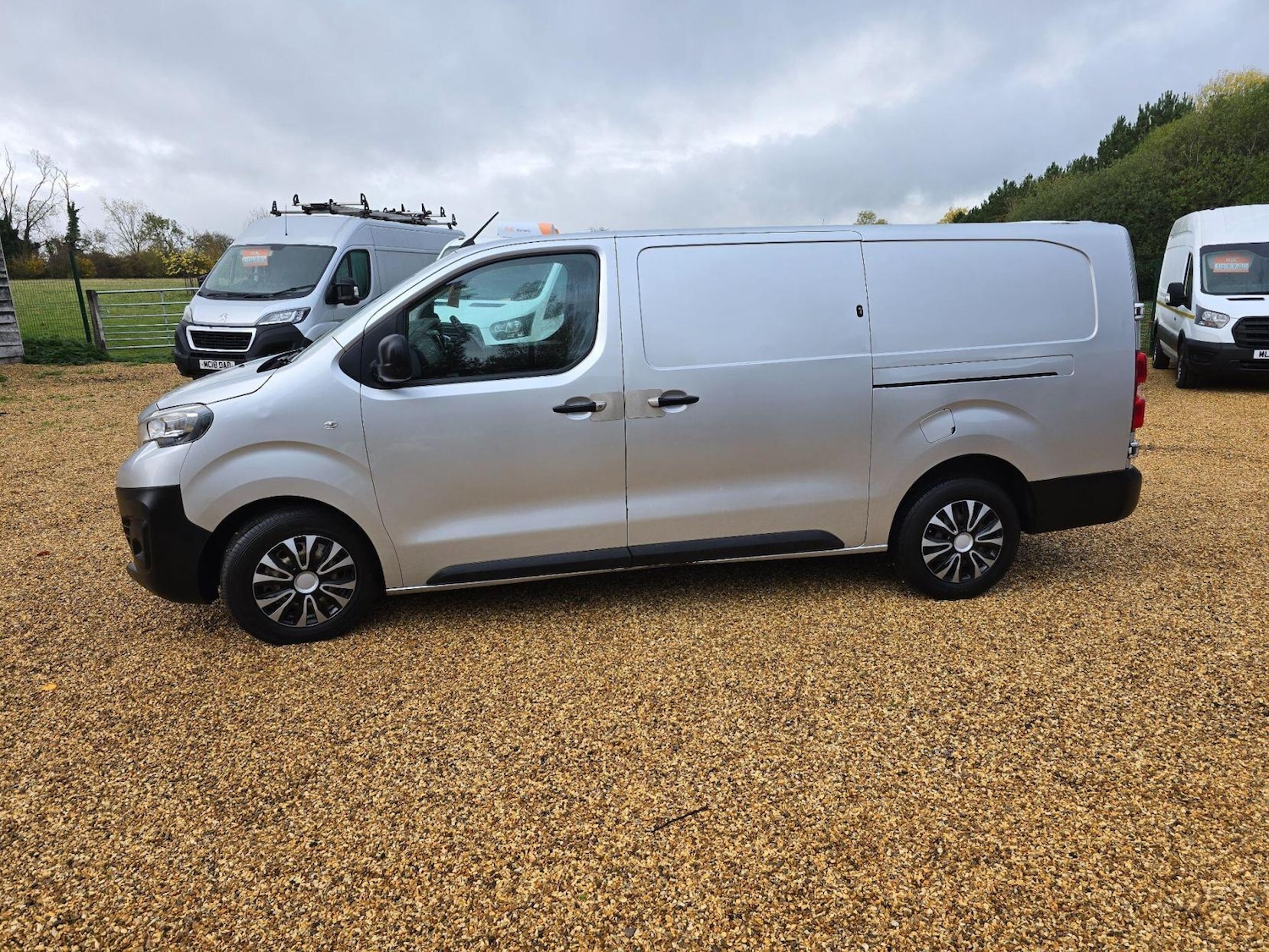 Used Peugeot Expert 2019 for sale - 76326470: Photo 4