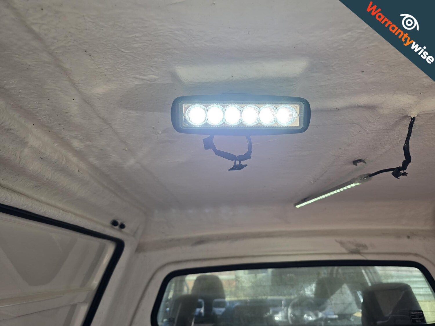 Used Volkswagen Amarok 2015 for sale - 78135465: Photo 43